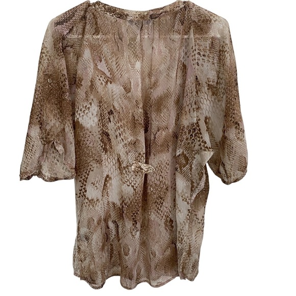 Express‎ Tan Snake Print Semi Sheer 1/2 Button Top Sz M - Picture 3 of 8